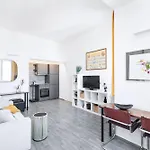 Easylife - Moderno E Luminoso In Repubblica *