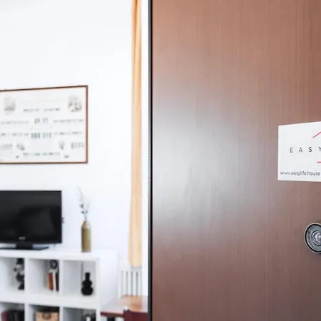Apartman Easylife - Moderno E Luminoso In Repubblica