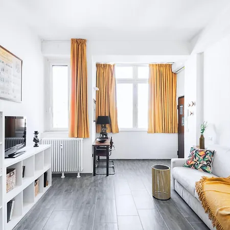 Easylife - Moderno E Luminoso In Repubblica Apartman *