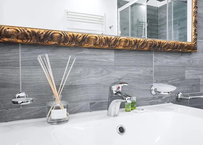 Easylife - Moderno E Luminoso In Repubblica