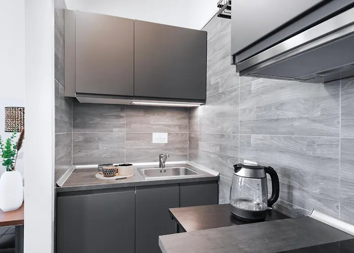 Easylife - Moderno E Luminoso In Repubblica アパート *