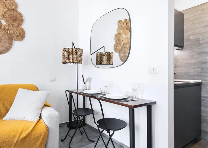 Easylife - Moderno E Luminoso In Repubblica