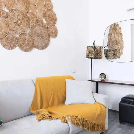 Easylife - Moderno E Luminoso In Repubblica * Milaan
